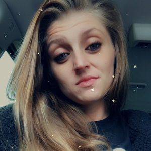 Meet your Posher, Kelsie